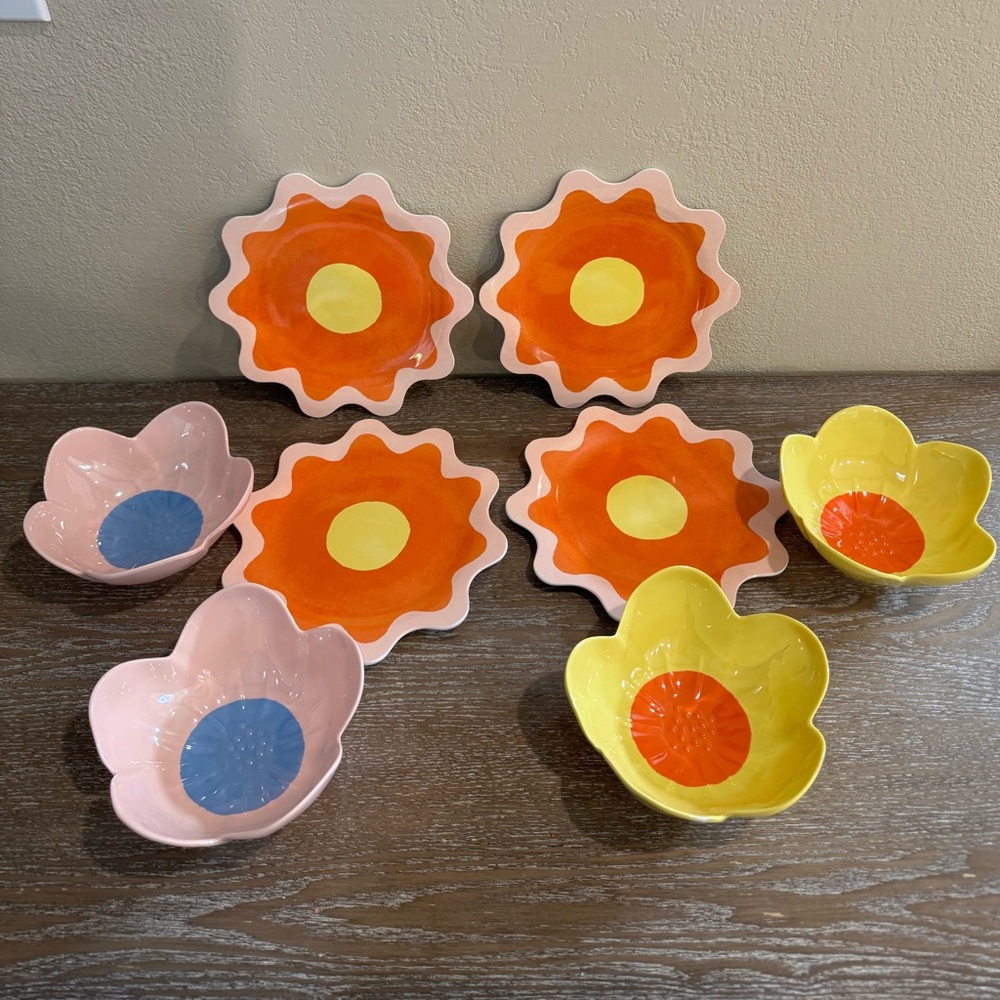 Four Floral Spritz Bowls and Four Floral Plates Target Set New with tags